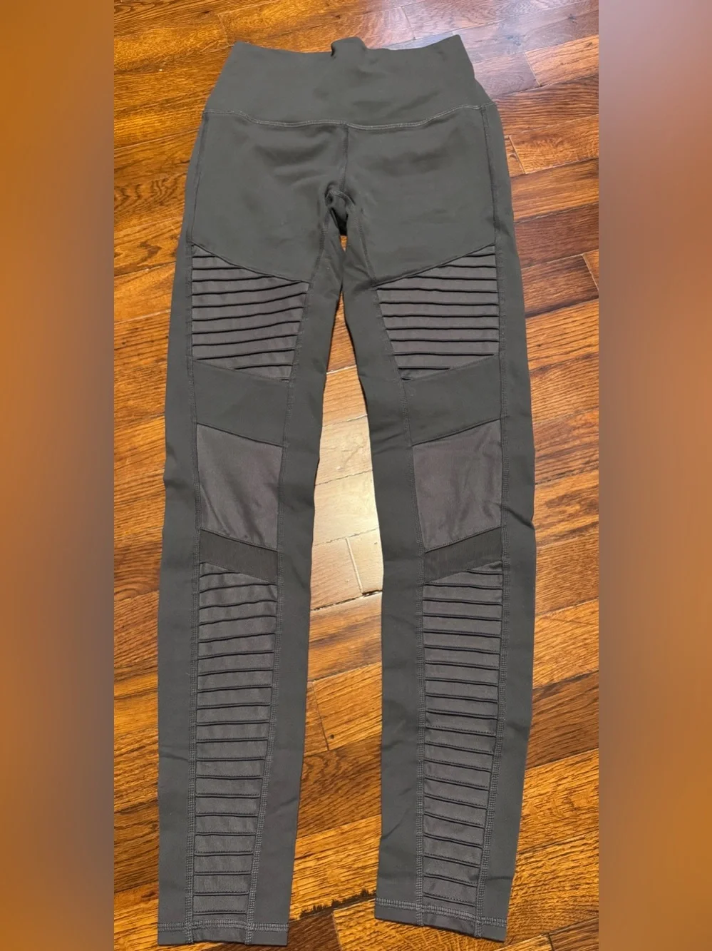 Alo Yoga High Waist Moto Leggings